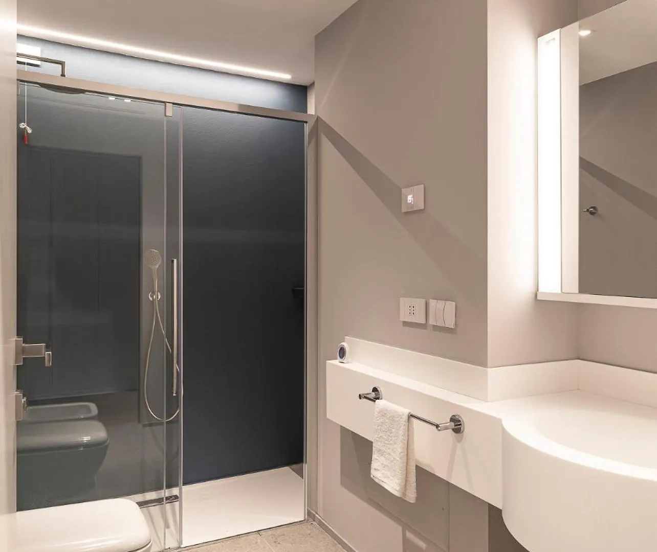 Apartment Torre Milano Luxury Suite Gym-Pool&Rooftop Italy
